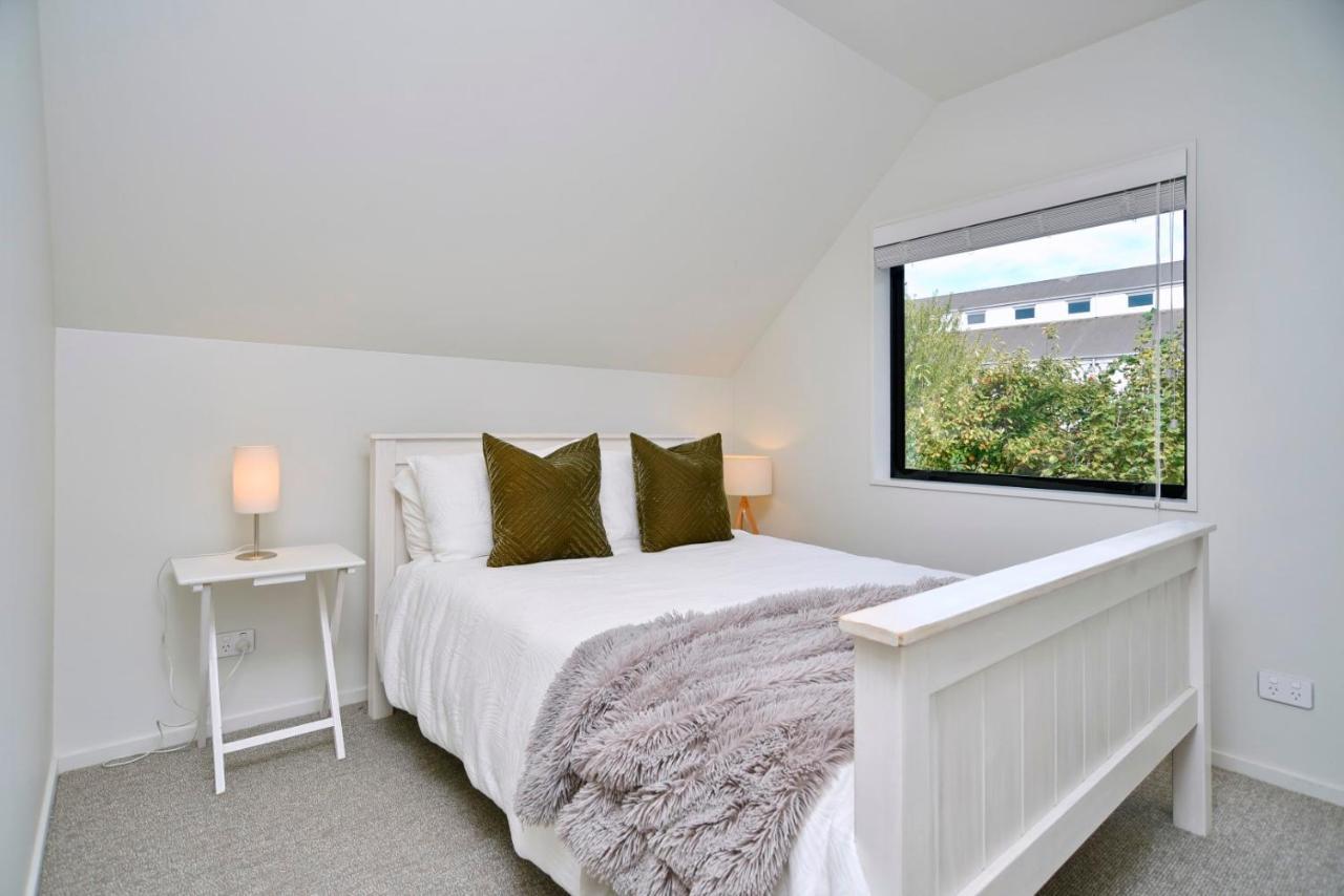 Dickens St - Christchurch Holiday Homes Exterior photo